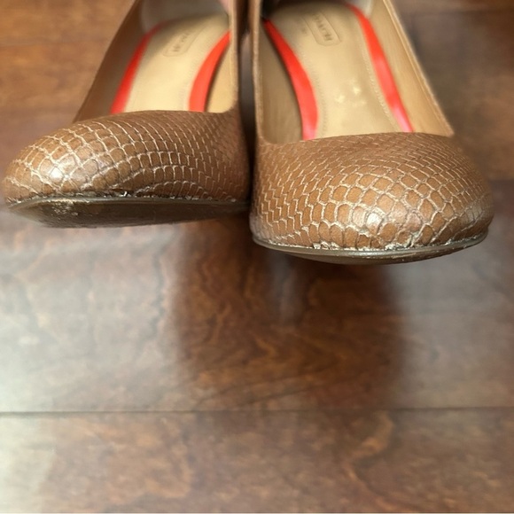Coach Brown Snakeskin Textured Women's Pumps, Size 6 - Picture 8 of 16